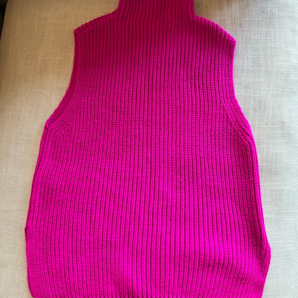Zara pink vest